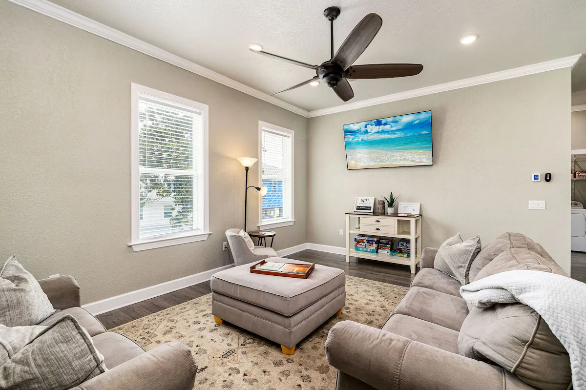 House Cleaners in Santa Rosa Valley, CA